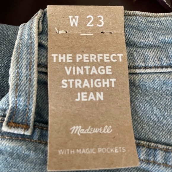 Madewell NWT The Perfect Vintage Straight Jean in Danby Wash Ripped Knee Size 23 - Picture 8 of 11